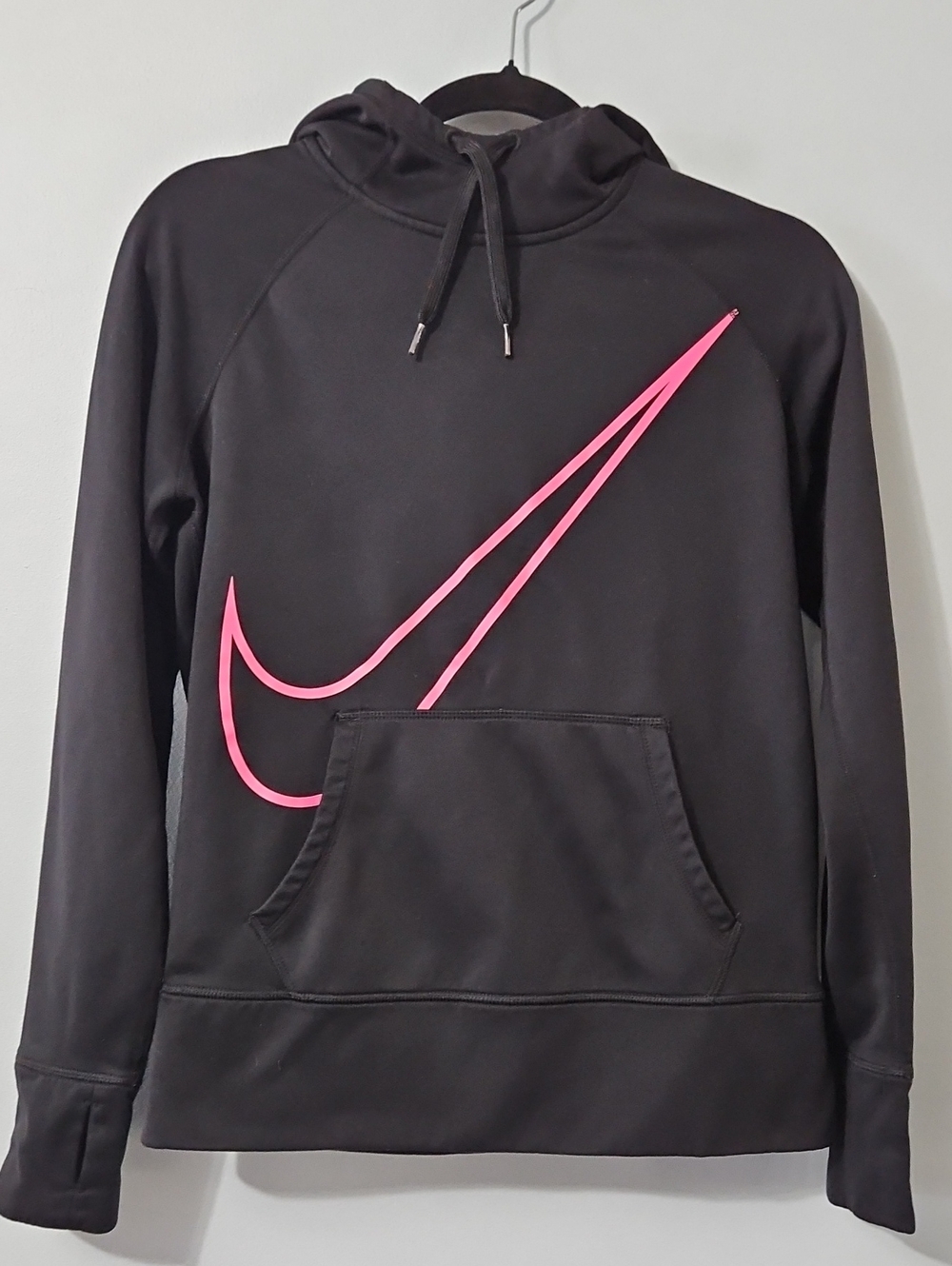 Nike Therma Fit Black Hoodie with Pink Swoosh Accent Size M